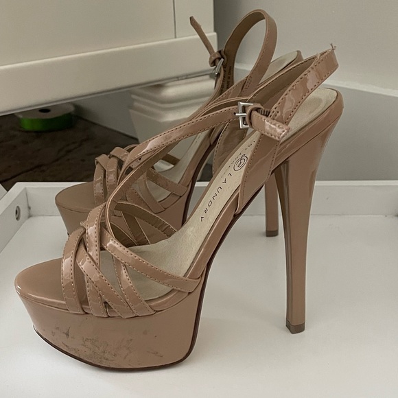 Chinese Laundry Teaser Platform Heels - Picture 3 of 5